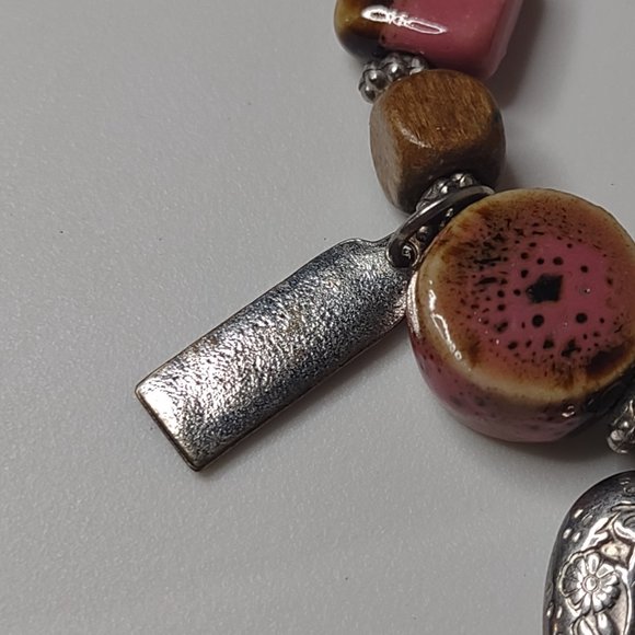 Very Awesome Pink And Silver Tone Beaded Stretch Watch - Picture 9 of 12